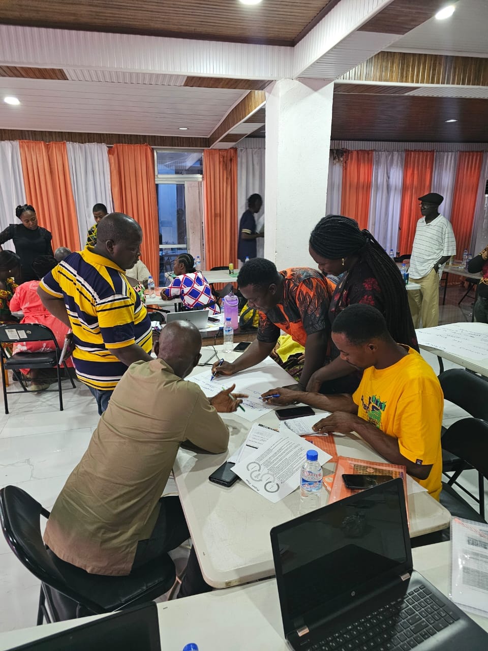 HEFOSEL facilitating a training session